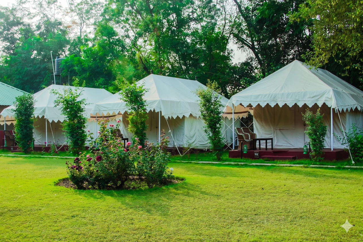 Tent Room